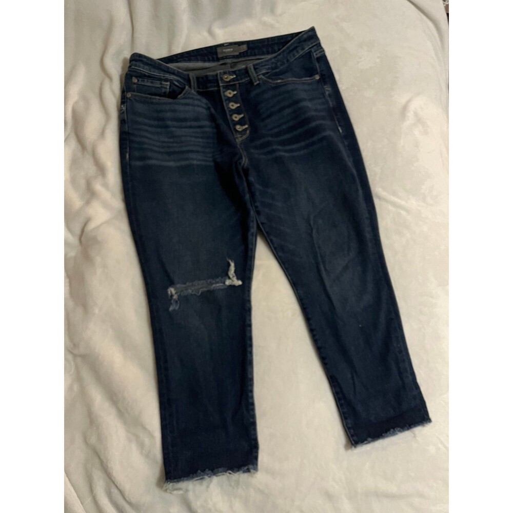 Torrid jeans size 14S buttton closure distressed with hole